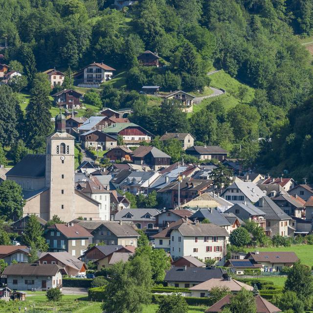 Le village de Taninges, en Haute-Savoie. [AFP]