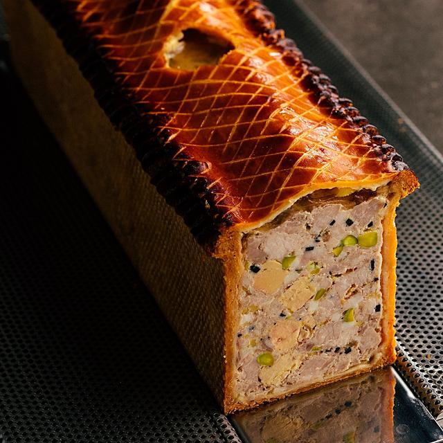 Le pâté en croûte de Fabien Pairon, Meilleur Ouvrier de France. [Auberge communale du Mont-sur-Lausanne - Fabien Pairon, MOF]