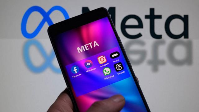 WhatsApp et Threads, deux produits du groupe américain Meta, ont été retirés de l'App Store d'Apple en Chine à la demande de Pékin. [AFP - Jonathan Raa / NurPhoto]