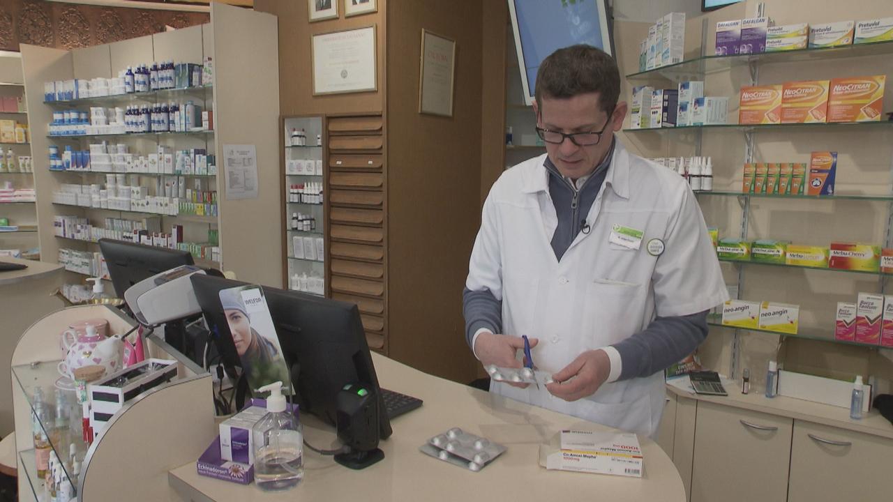 Julien Frutig, adjoint à la pharmacie de l'Orangerie. [RTS]