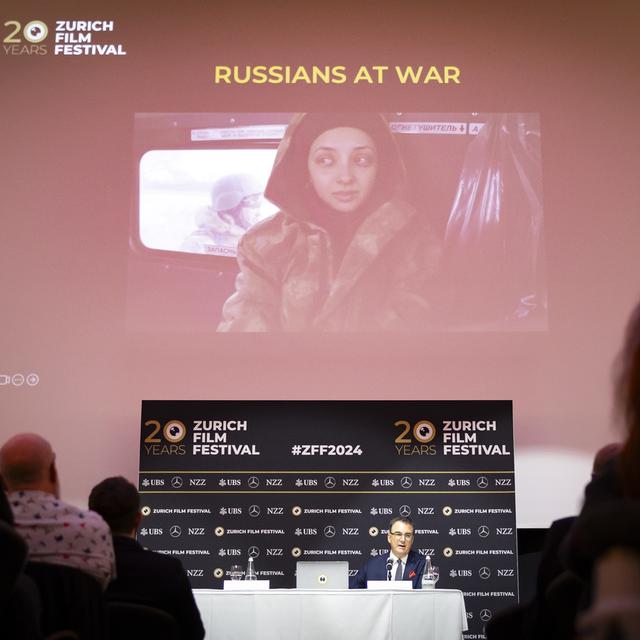 Le Zurich Film Festival annonce le maintien du documentaire "Russians at War". [Keystone - Michael Buholzer]