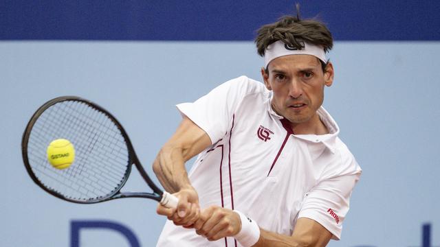 Marc Andrea Hüsler est à la recherche d'une victoire sur l'ATP Tour depuis avril passé. [KEYSTONE - PETER SCHNEIDER]