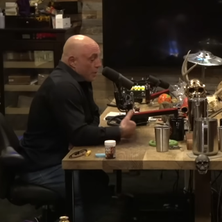 L'interview de Joe Rogan avec Donald Trump a été vue plus de 50 millions de fois. [PowerfulJRE]