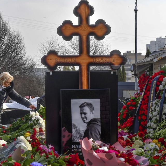 Alexeï Navalny a été mis en terre au cimetière de Borissovo, à Moscou. [Keystone - AP/Photo]