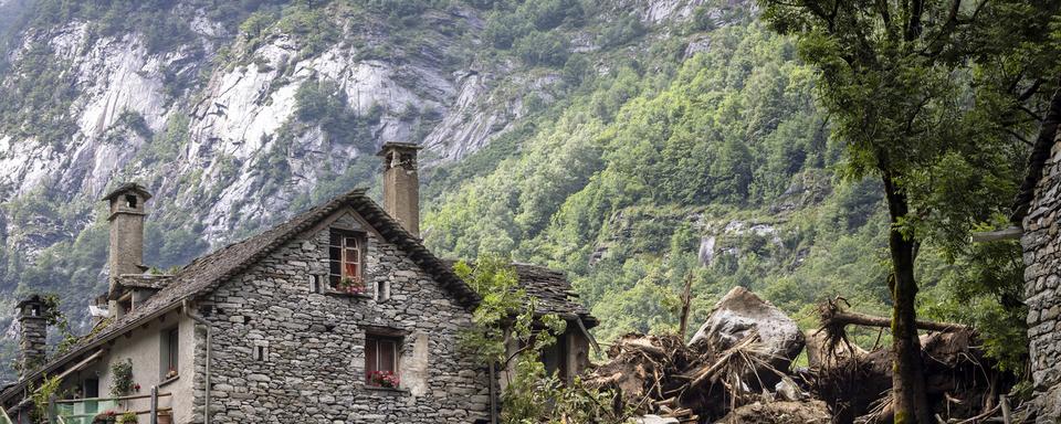 Au Tessin, quelles conséquences des intempéries destructrices sur l’hôtellerie et la restauration? [Keystone]