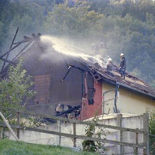 Le 5 octobre 1994, la commune de Salvan (VS) était touchée par le massacre de l'Ordre du Temple Solaire, qui fit 25 morts. [KEYSTONE/Str - Archives]