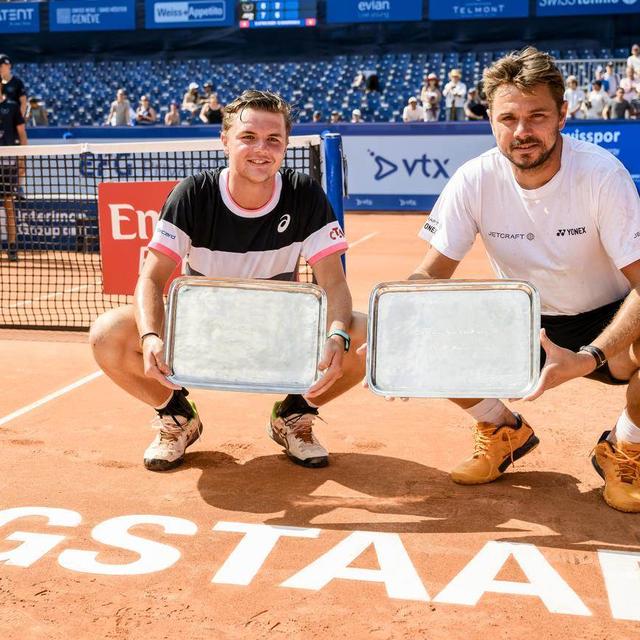 Stricker et Wawrinka ont remporté le tournoi de double en 2023 à Gstaad. [Keystone]