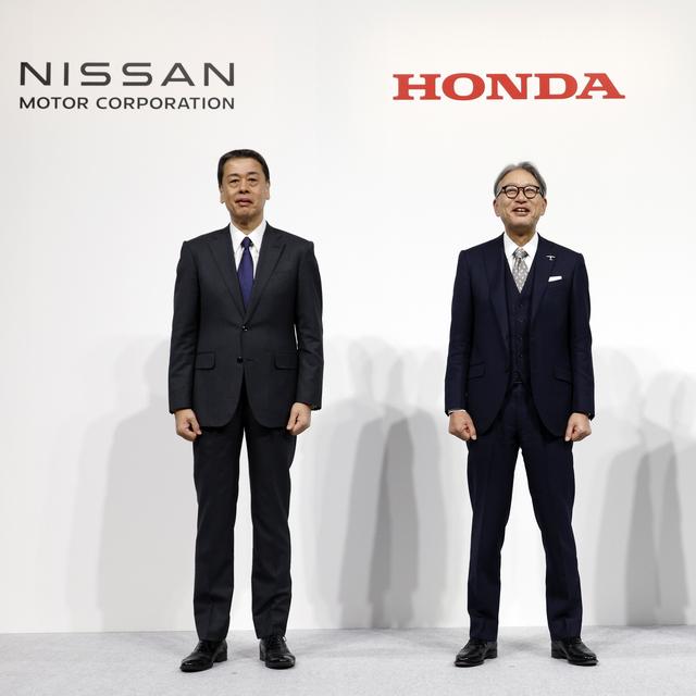 Les constructeurs automobiles Honda et Nissan ont annoncé une fusion d’ici l'été 2026. [Keystone - EPA/FRANCK ROBICHON]