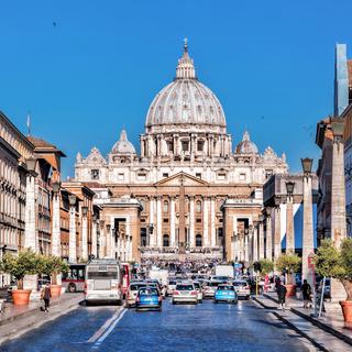 Basilica of Saint Peter [Depositphotos - Samot]