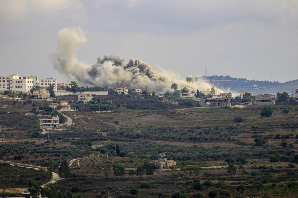 L'armée israélienne a indiqué vendredi que les troupes dans le nord du pays se préparaient à une "offensive décisive" contre le Hezbollah. [AFP - Kawnat Haju]