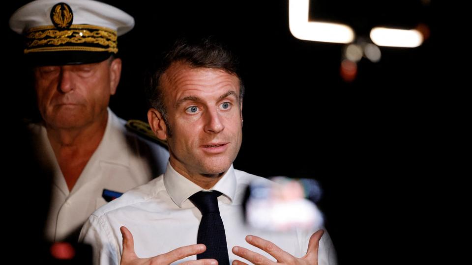 Emmanuel Macron lors d'un point presse à Mayotte, le 19 décembre 2024. [AFP - LUDOVIC MARIN]