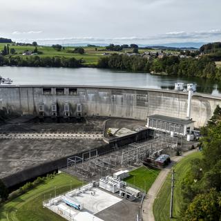 La centrale d'hydrogène de Schiffenen dans le canton de Fribourg intéresse les Tokyoïtes. [Keystone - Laurent Merlet]