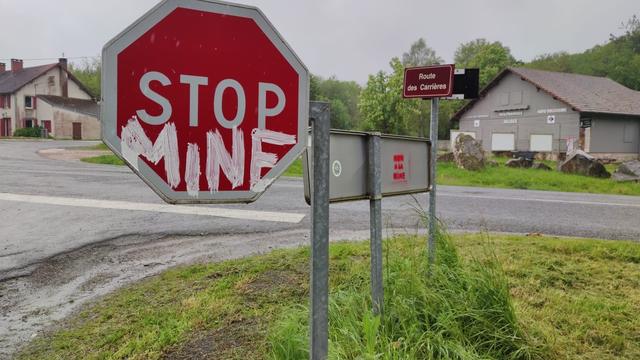 Inquiétudes autour de la première mine de lithium de France attendue pour 2028 en Auvergne. [RTS - Ariane Hasler]