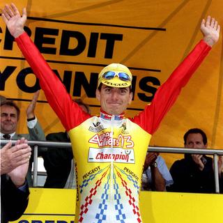 Cyril Saugrain, lors de sa victoire de la 4e étape du 83e Tour de France, le 3 juillet 1996. [Reuters]