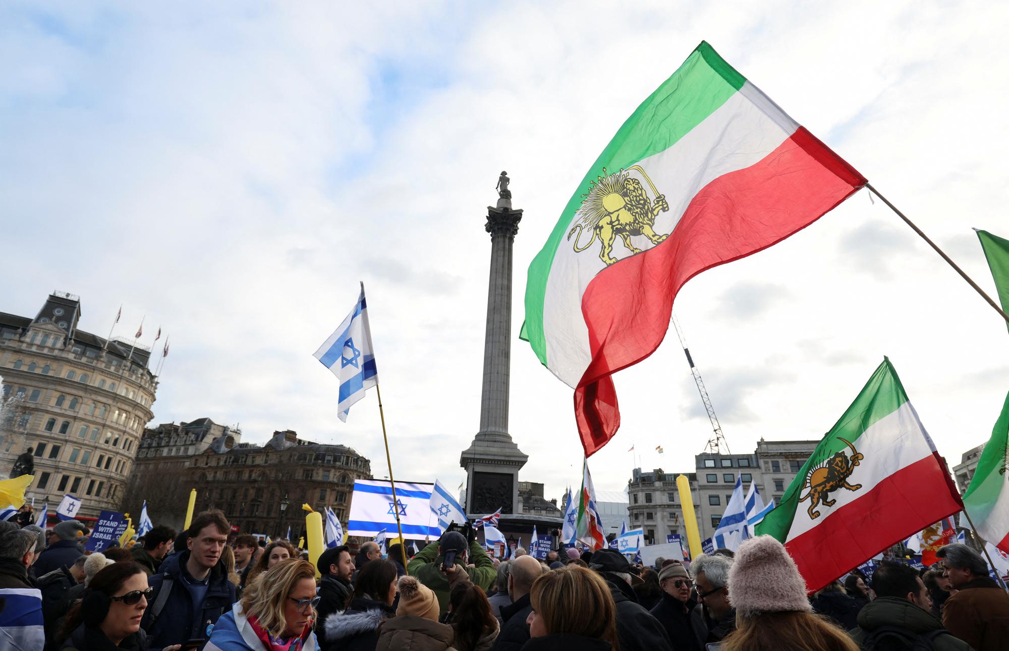 A Londres, des personnes ont manifesté en solidarité avec Israël. [Reuters - Belinda Jiao]