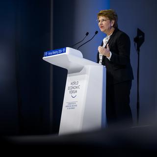 La présidente de la Confédération Viola Amherd a ouvert le WEF à Davos, le 16 janvier 2024. [KEYSTONE - LAURENT GILLIERON]