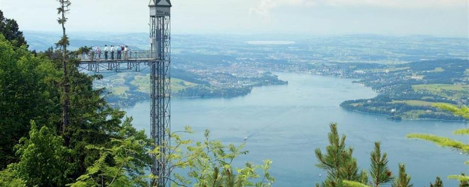 L'ascenseur de Bürgenstock, près de l'hôtel où aura lieu la Conférence sur la paix en Ukraine. [Keystone]