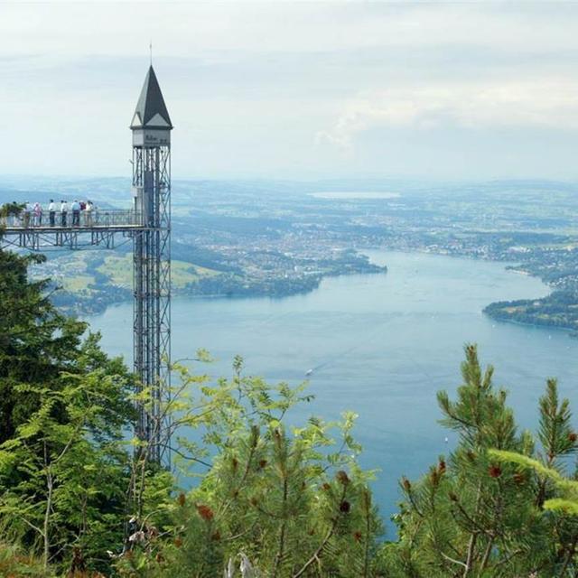 L'ascenseur de Bürgenstock, près de l'hôtel où aura lieu la Conférence sur la paix en Ukraine. [Keystone]