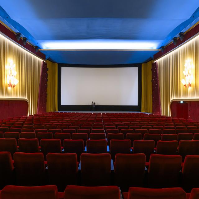 Le Capitole, la plus grande salle de cinéma de Suisse, rouvre ses portes à Lausanne. [Keystone - Jean-Christophe Bott]