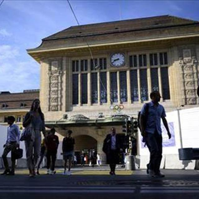 L'étude du projet de tunnel piétonnier entre la gare de Lausanne et le Flon a été approuvée. [Keystone]
