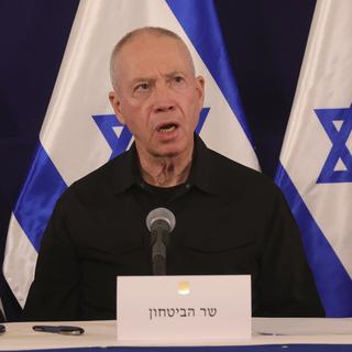 Le ministre israélien de la Défense Yoav Gallant, le 28 octobre 2023. [Keystone - Abir Sultan/AP]