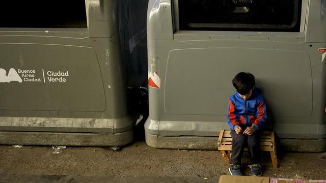 50% de la population en Argentine est sous le seuil de pauvreté. [Keystone - AP Photo/Natacha Pisarenko]