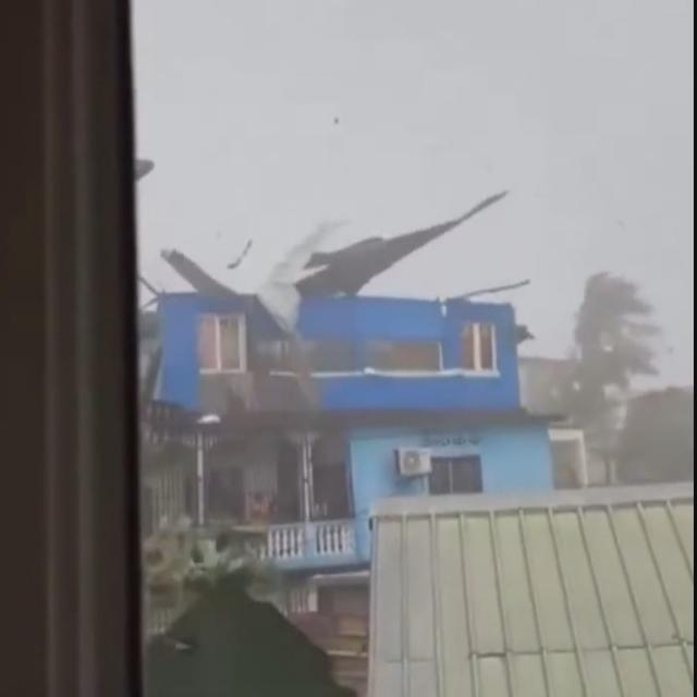 Le cyclone Chido s'est abattu samedi sur Mayotte, où ses vents d'au moins 220 km/h ont dévasté l'archipel français de l'océan Indien. [RTS]