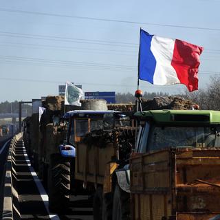 Les agriculteurs français ont rendu publique la liste de leurs revendications au gouvernement. [Keystone - EPA/Guillaume Horcajuelo]