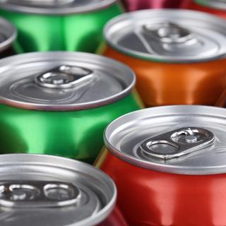 "The Diner", une application conçue pour aider les personnes accros aux sodas à en réduire leur consommation est le sujet dʹune étude de lʹUniversité de Fribourg (UNIFR). [Depositphotos - Boarding2Now]
