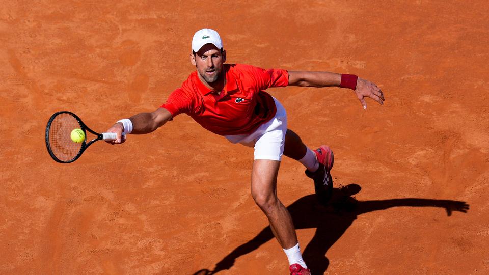 Novak Djokovic s'apprête à fouler la terre battue du Geneva Open pour la première fois de sa carrière. [IMAGO/Giuseppe Maffia - IMAGO/Giuseppe Maffia]