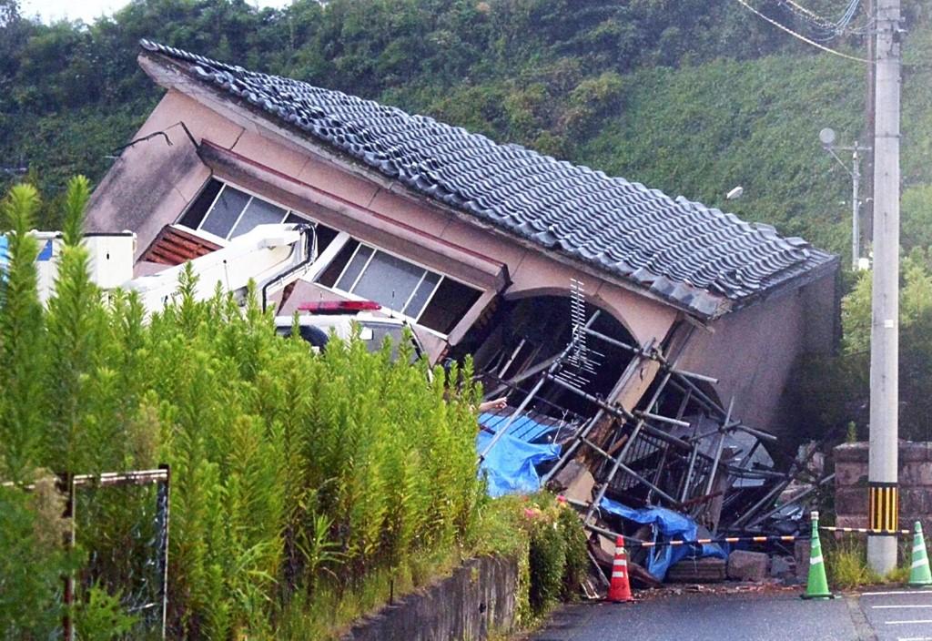 Une alerte sur un possible mégaséisme a été émise au Japon après la secousse de magnitude 7,1 qui a fait huit blessés jeudi dans le sud du pays. [AFP - MASATO OYAMADA /THE YOMIURI SHIMBUN]