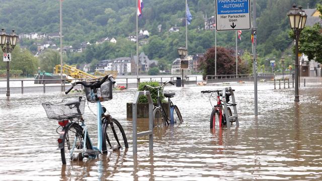 Des rues inondées à Cochem, en Allemagne. [KEYSTONE - DAVID YOUNG]