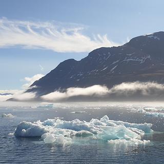 Des scientifiques de l'EPFL parcourent l'Arctique afin de mesurer les conséquences du changement climatique. [CC-BY-SA 4.0 - © 2024 EPFL / SENSE]