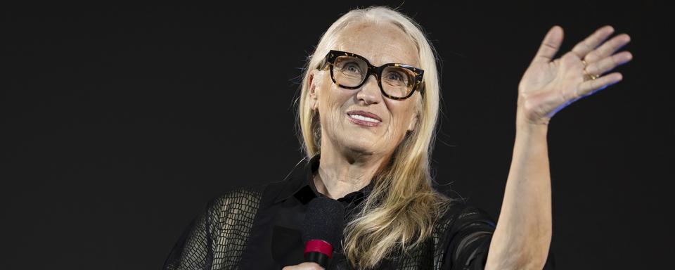 Le festival de Locarno récompense la cinéaste néo-zélandaise Jane Campion pour l’ensemble de sa carrière. [Keystone via AP - Jean-Christophe Bott]