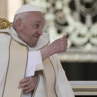 Le pape François s'excuse après l'emploi d'un mot insultant pour les gays [Keystone - AP Photo/Gregorio Borgia]