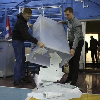 Élections en Russie: clôture d'un scrutin joué d'avance. [Keystone - AP Photo]