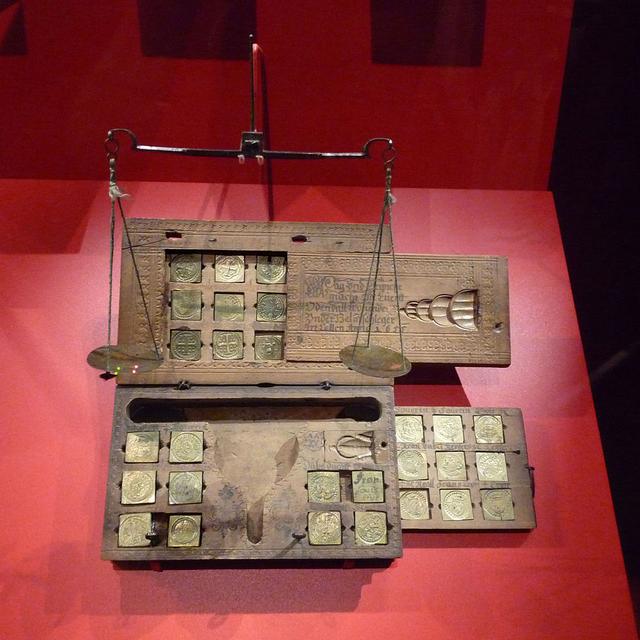 Musée historique de Strasbourg - Boîte de changeur, 1655. [Wikimedia commons / CC-BY-SA-3.0 - Ji-Elle]