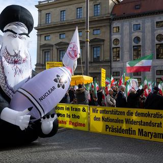 Manifestation contre la conférence de sécurité européenne de Munich le 16 février 2024. [Keystone - Sven Hoppe/dpa]