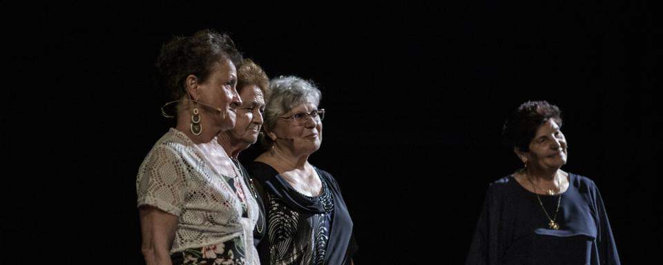 Spectacle "Le lasagne della Nonna" de Massimo Furlan et Claire de Ribaupierre. [Théâtre Vidy-Lausanne - Pierre Nydegger]