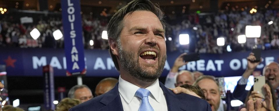 Le candidat républicain à la vice-présidence, le sénateur de l'Ohio JD Vance, arrive à la Convention nationale républicaine de 2024 à Milwaukee (Wisconsin), le 15 juillet 2024. [AP Photo / Keystone - Carolyn Kaster]