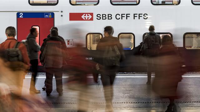 Les transports publics abandonnent le terme "accident de personne" [KEYSTONE - JEAN-CHRISTOPHE BOTT]