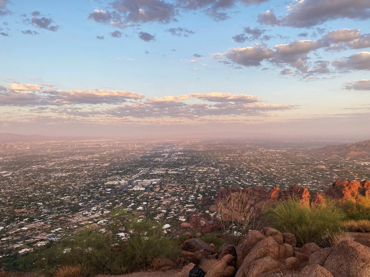 L'incroyable étalement urbain de Phoenix, en Arizona, qui s'étend à perte de vue. [RTS - Julie Rausis]