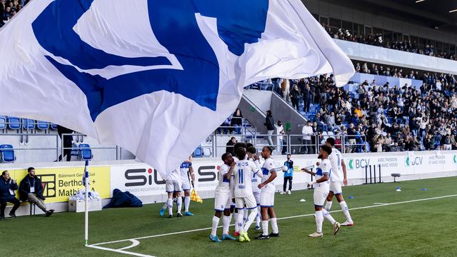 Les joueurs lausannois célèbrent leur réussite. [Freshfocus - Pascal Muller/freshfocus]