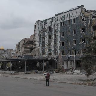 Un bâtiment détruit à Pokrovsk. [Keystone/AP Photo - George Ivanchenko]