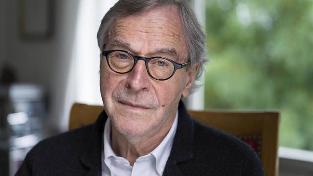 L'écrivain argovien Klaus Merz est le lauréat 2024 du Grand Prix de littérature suisse. [Keystone - Gaetan Bally]