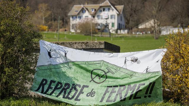 Pas encore de solution avec l'occupation du site de Pontareuse à Boudry. [Keystone - Valentin Flauraud]