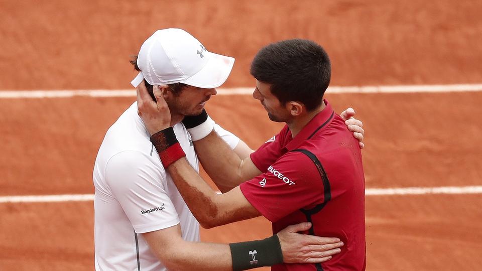Si Andy Murray bat Yannick Hanfmann, il affrontera Noval Djokovic sur la terre battue des Eaux-Vives. [KEYSTONE - IAN LANGSDON]