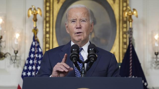 Le président Joe Biden s'exprime depuis la Maison-Blanche, le jeudi 8 février 2024, à Washington. [Keystone - AP Photo/Evan Vucci]