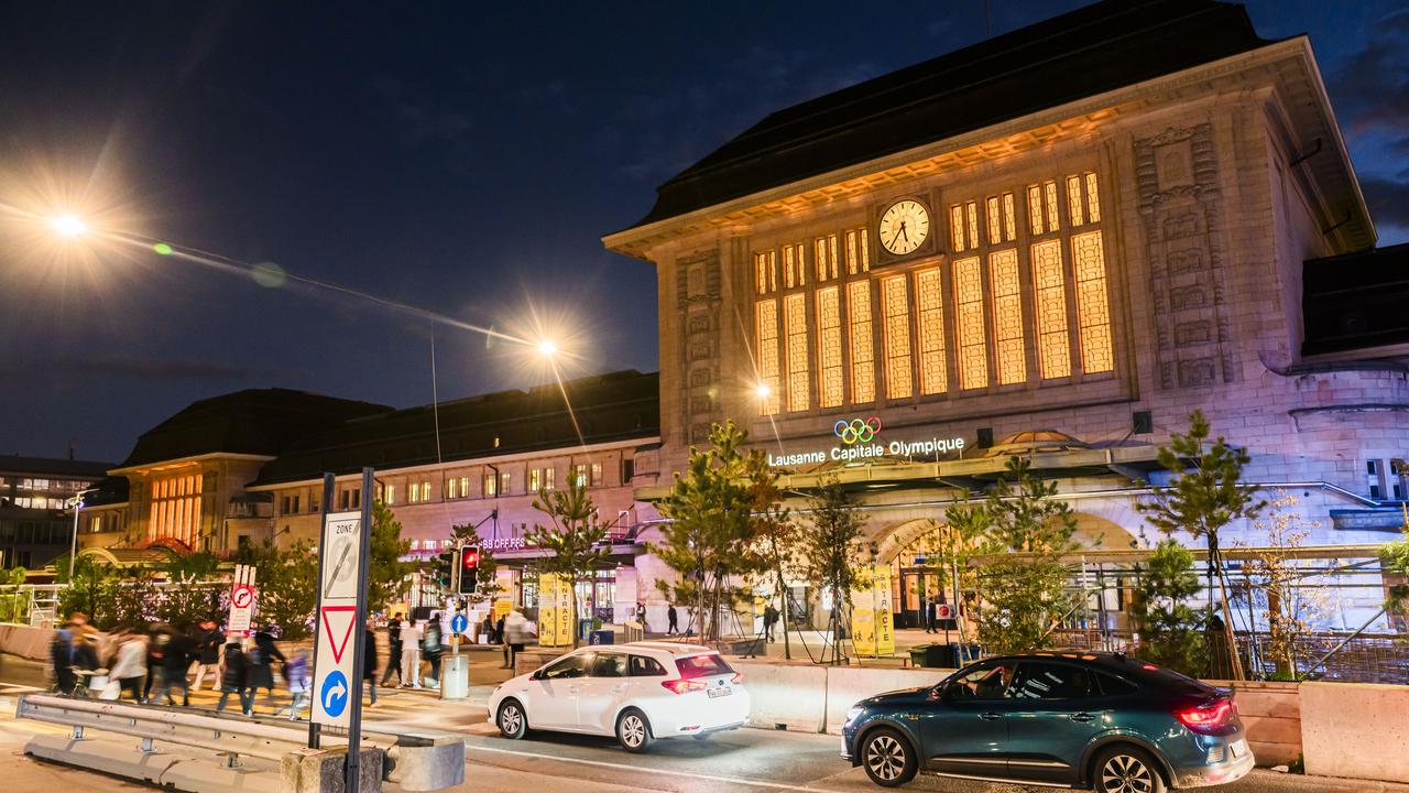 Des dizaines d'oppositions contre le projet de la municipalité de Lausanne de modifier la place de la gare (photo d'illustration). [KEYSTONE - Jean-Christophe Bott]