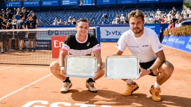 Stricker et Wawrinka ont remporté le tournoi de double en 2023 dans l'Oberland. [Jean-Christophe Bott]